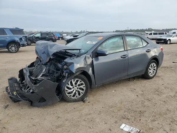 5YFBURHE8HP734274 2017 TOYOTA COROLLA - Image 1