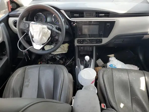 5YFBURHE8HP734274 2017 TOYOTA COROLLA - Image 8