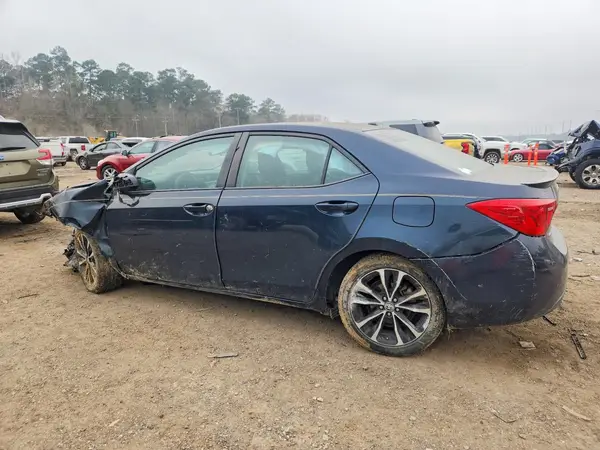 5YFBURHE8HP737739 2017 TOYOTA COROLLA - Image 2