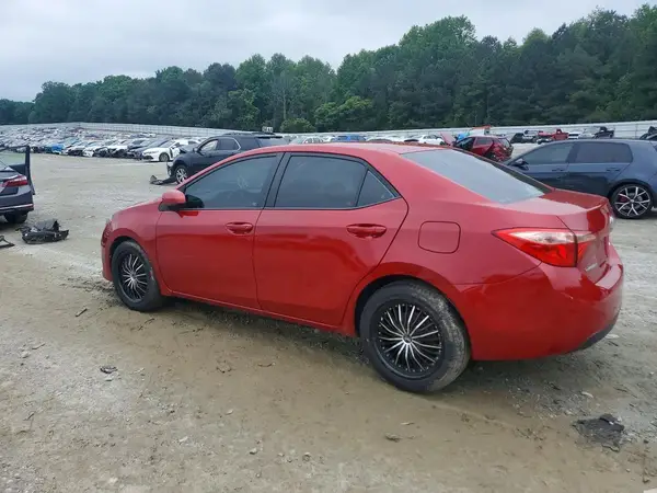 5YFBURHE8JP738296 2018 TOYOTA COROLLA - Image 2