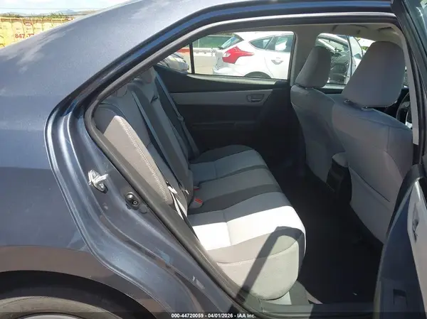 5YFBURHE8JP738377 2018 TOYOTA COROLLA - Image 8