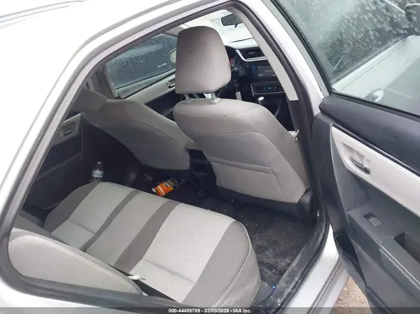 5YFBURHE8JP741408 2018 TOYOTA COROLLA - Image 8
