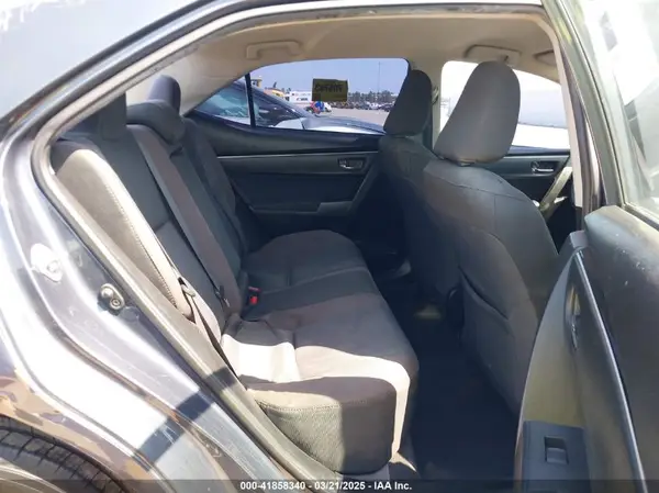 5YFBURHE8JP742400 2018 TOYOTA COROLLA - Image 8