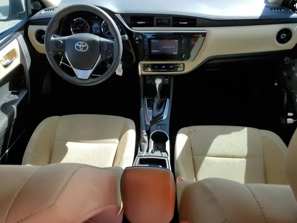 5YFBURHE8JP743403 2018 TOYOTA COROLLA - Image 8