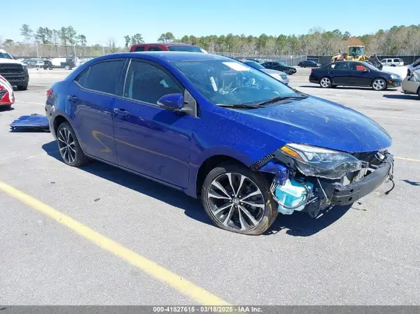 5YFBURHE8JP747595 2018 TOYOTA COROLLA - Image 1
