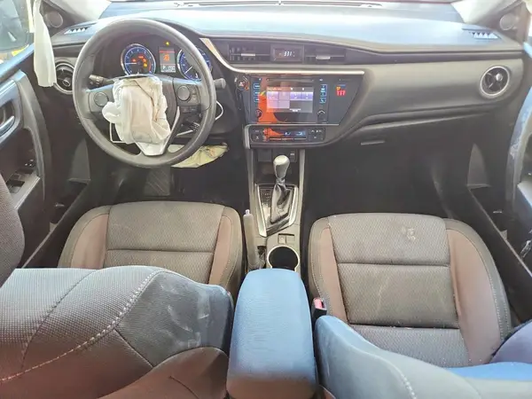 5YFBURHE8JP748018 2018 TOYOTA COROLLA - Image 8