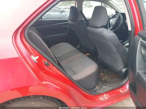 5YFBURHE8JP750738 2018 TOYOTA COROLLA - Image 8