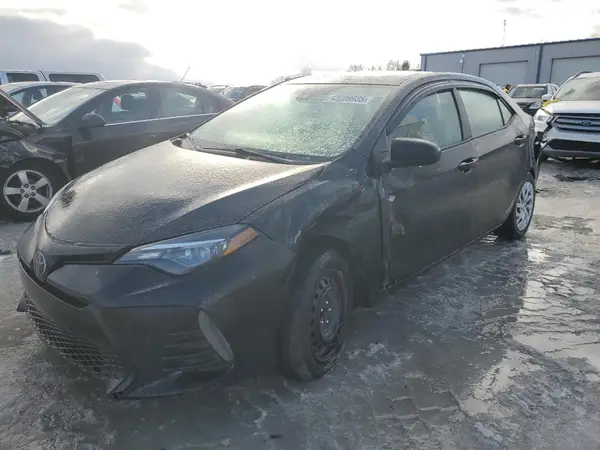 5YFBURHE8JP753283 2018 TOYOTA COROLLA - Image 1