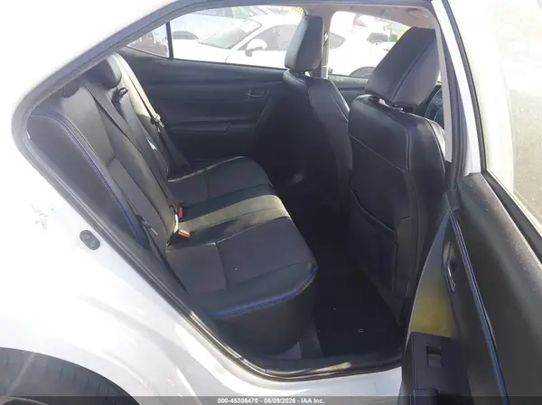 5YFBURHE8JP755115 2018 TOYOTA COROLLA - Image 8