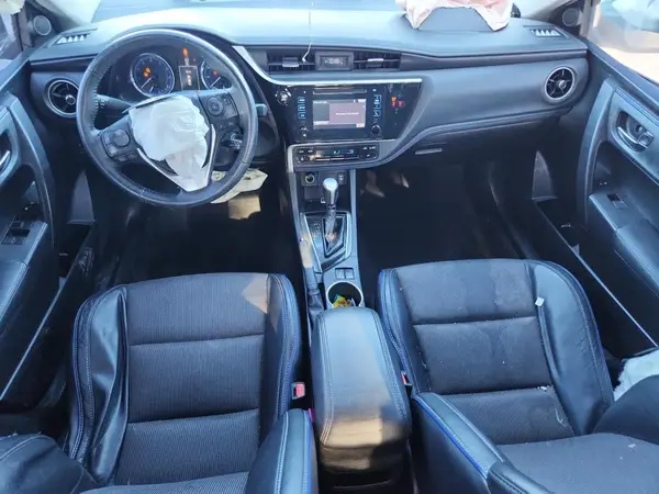 5YFBURHE8JP764705 2018 TOYOTA COROLLA - Image 8
