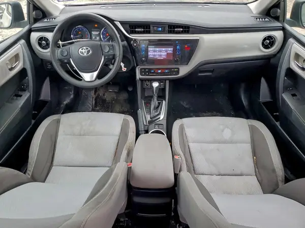 5YFBURHE8JP765241 2018 TOYOTA COROLLA - Image 8