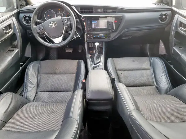 5YFBURHE8JP766339 2018 TOYOTA COROLLA - Image 8