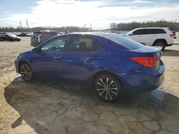 5YFBURHE8JP768317 2018 TOYOTA COROLLA - Image 2