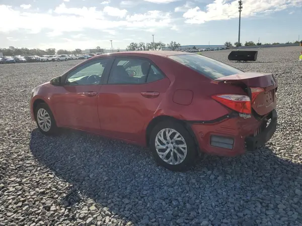 5YFBURHE8JP769824 2018 TOYOTA COROLLA - Image 2