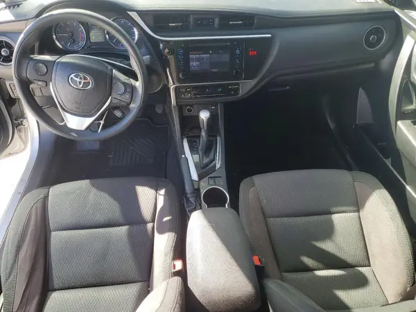 5YFBURHE8JP773629 2018 TOYOTA COROLLA - Image 8