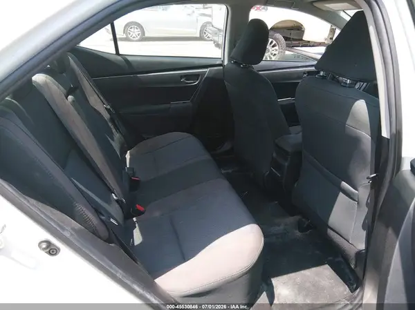 5YFBURHE8JP773694 2018 TOYOTA COROLLA - Image 8