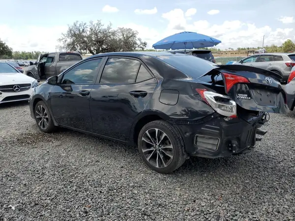 5YFBURHE8JP774666 2018 TOYOTA COROLLA - Image 2