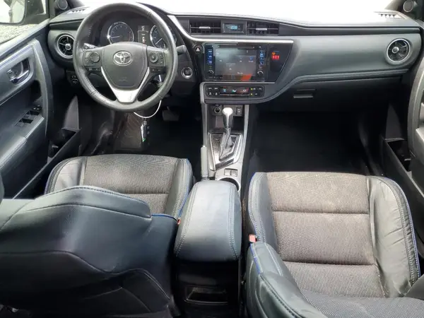 5YFBURHE8JP774666 2018 TOYOTA COROLLA - Image 8