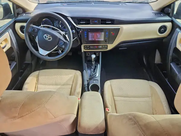 5YFBURHE8JP774991 2018 TOYOTA COROLLA - Image 8