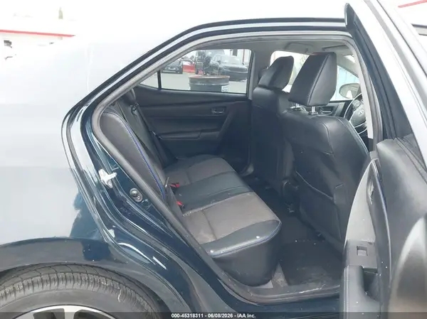 5YFBURHE8JP775610 2018 TOYOTA COROLLA - Image 8