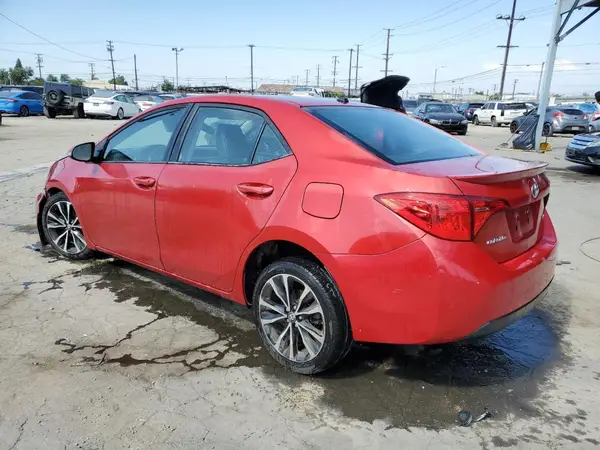 5YFBURHE8JP776787 2018 TOYOTA COROLLA - Image 2