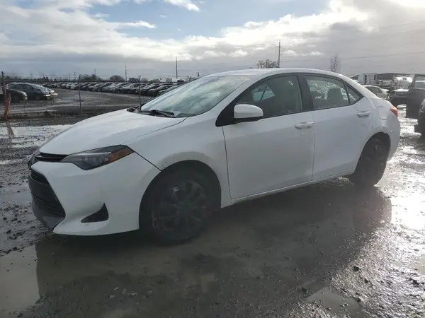 5YFBURHE8JP777244 2018 TOYOTA COROLLA - Image 1