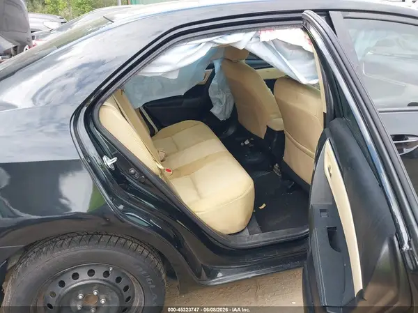 5YFBURHE8JP777454 2018 TOYOTA COROLLA - Image 8