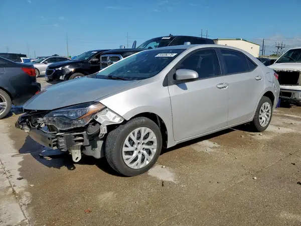 5YFBURHE8JP781018 2018 TOYOTA COROLLA - Image 1