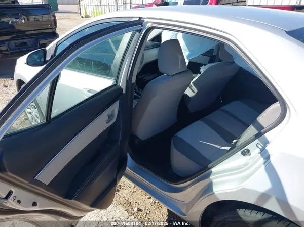 5YFBURHE8JP783366 2018 TOYOTA COROLLA - Image 8