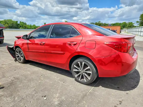 5YFBURHE8JP783917 2018 TOYOTA COROLLA - Image 2