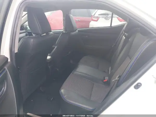 5YFBURHE8JP787045 2018 TOYOTA COROLLA - Image 8