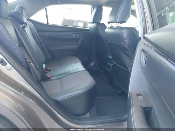 5YFBURHE8JP787370 2018 TOYOTA COROLLA - Image 8