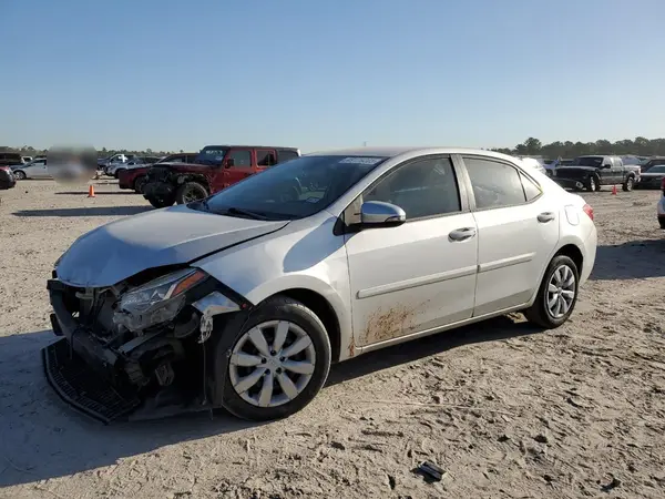 5YFBURHE8JP789412 2018 TOYOTA COROLLA - Image 1