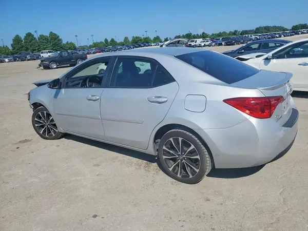 5YFBURHE8JP793850 2018 TOYOTA COROLLA - Image 2