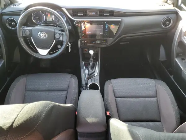 5YFBURHE8JP795016 2018 TOYOTA COROLLA - Image 8