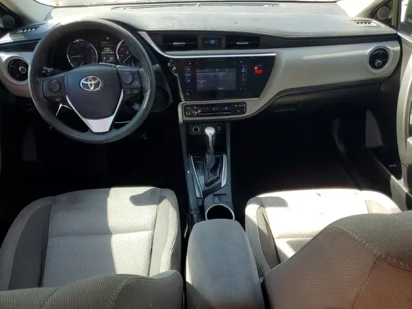 5YFBURHE8JP796862 2018 TOYOTA COROLLA - Image 8