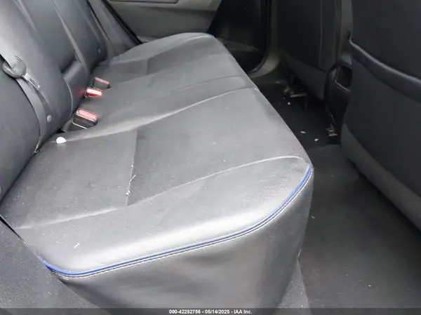 5YFBURHE8JP796909 2018 TOYOTA COROLLA - Image 8