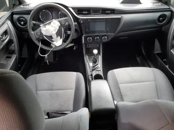 5YFBURHE8JP796960 2018 TOYOTA COROLLA - Image 8