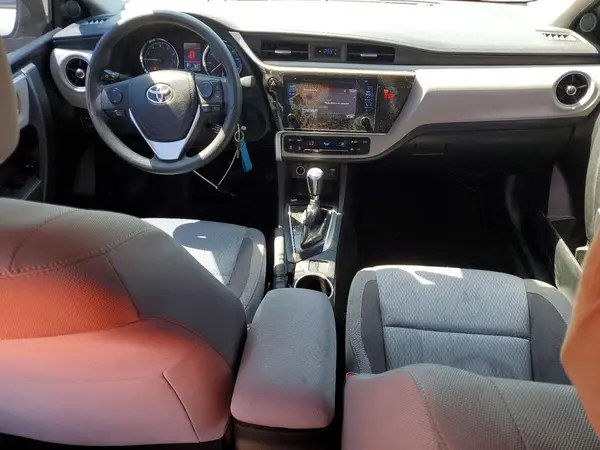 5YFBURHE8JP800036 2018 TOYOTA COROLLA - Image 8