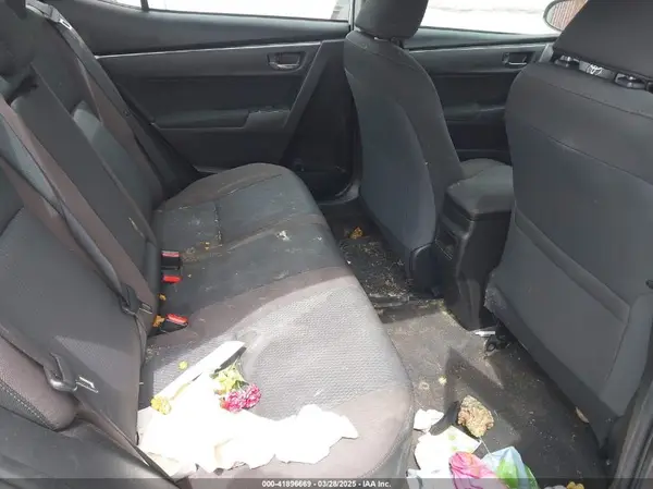 5YFBURHE8JP800344 2018 TOYOTA COROLLA - Image 8