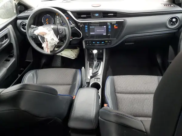 5YFBURHE8JP804491 2018 TOYOTA COROLLA - Image 8