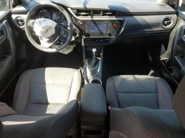 5YFBURHE8JP806337 2018 TOYOTA COROLLA - Image 8