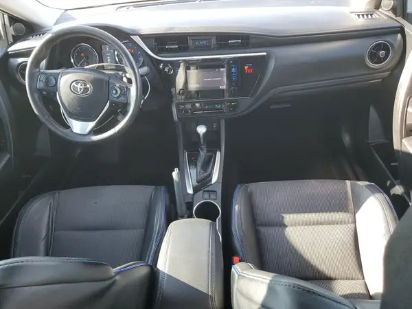 5YFBURHE8JP807584 2018 TOYOTA COROLLA - Image 8