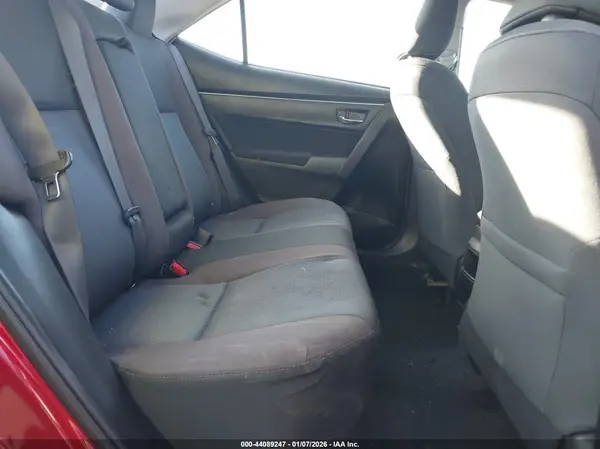 5YFBURHE8JP807598 2018 TOYOTA COROLLA - Image 8