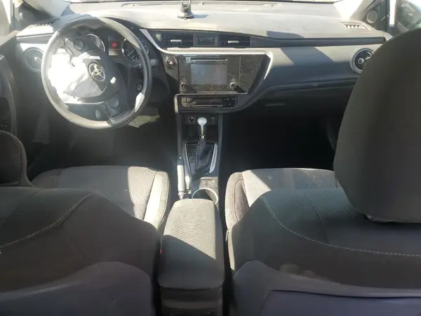 5YFBURHE8JP811439 2018 TOYOTA COROLLA - Image 8