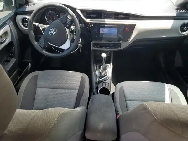 5YFBURHE8JP811957 2018 TOYOTA COROLLA - Image 8
