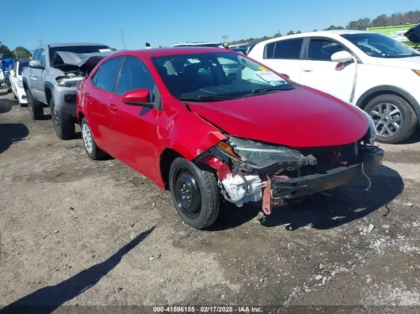 5YFBURHE8JP815619 2018 TOYOTA COROLLA - Image 1