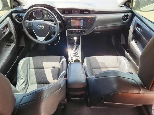 5YFBURHE8JP817922 2018 TOYOTA COROLLA - Image 8