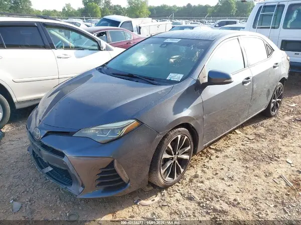 5YFBURHE8JP817984 2018 TOYOTA COROLLA - Image 2