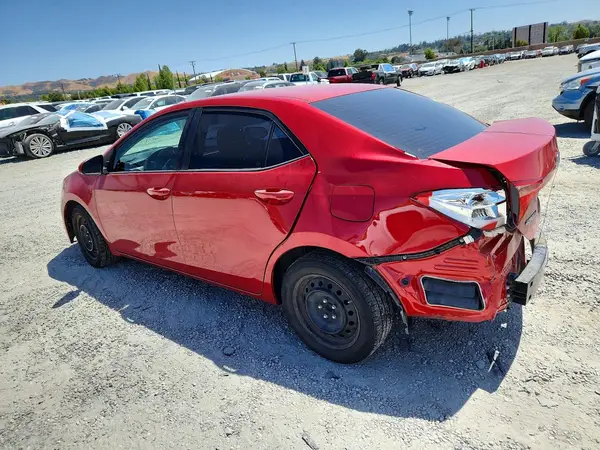 5YFBURHE8JP818729 2018 TOYOTA COROLLA - Image 2